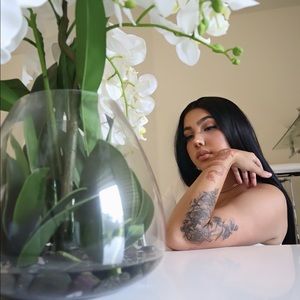 Meet your Posher, Lauren